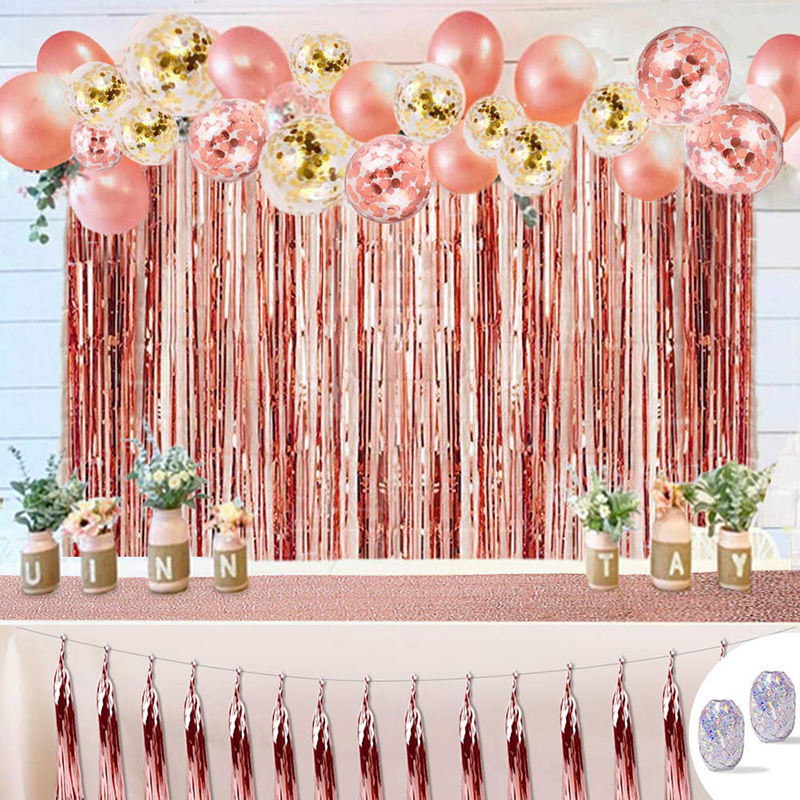 Set roségouden feestdecoraties, ballonnen, kwastjes, folie, franjes, gordijnen, tafellopers, linten voor een bruidsdouche, babyshowerfeestje