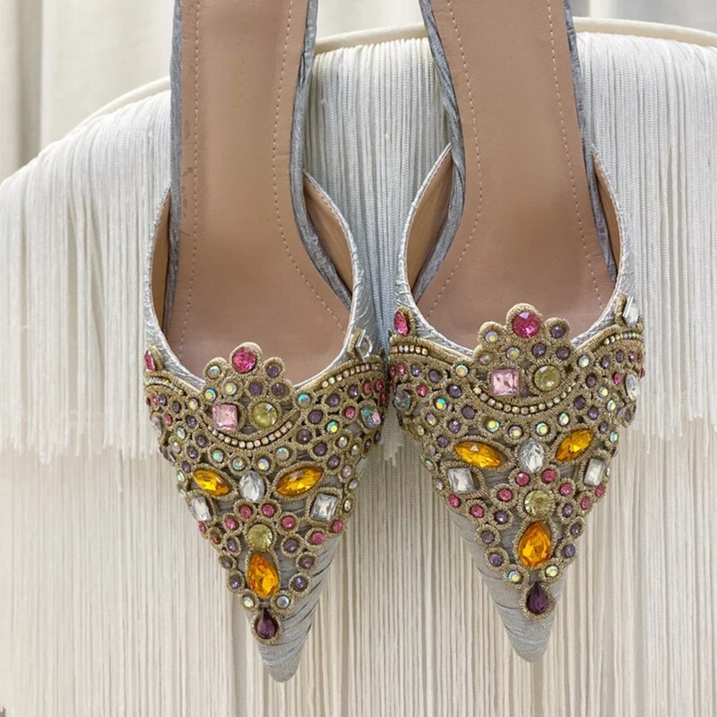 Valentina Jewel embellecido zapatos de tacón de gatito para mujeres decoración colorida zapatillas de mulas para damas de vestido tacones diapositivas de verano: 39