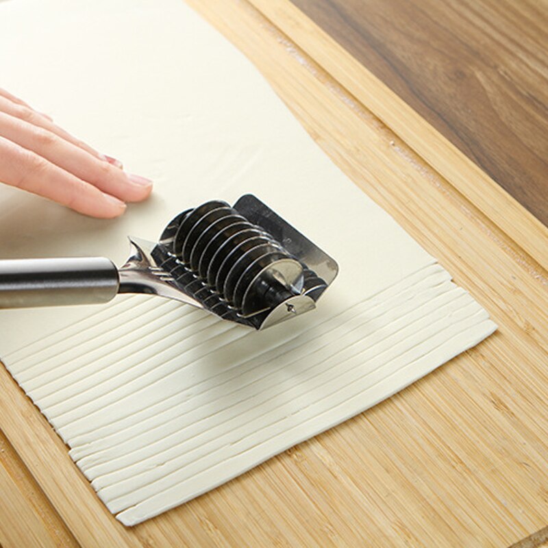 Stainless Steel Multi Function Dough Cutting Tool Manual Noodle Machine Portable Noodle Machine Roller Crusher