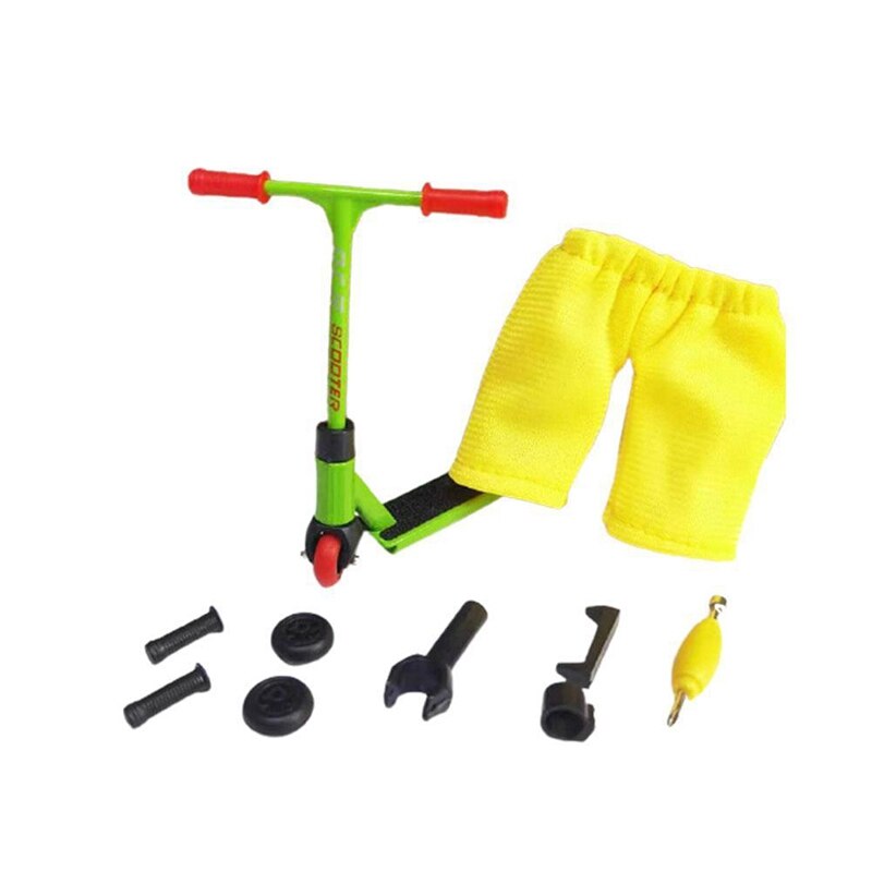 Mini Skateboard Finger Alloy Finger Scooter Scooter Model Finger Board Accessories Mini Skateboard Finger Toy: green