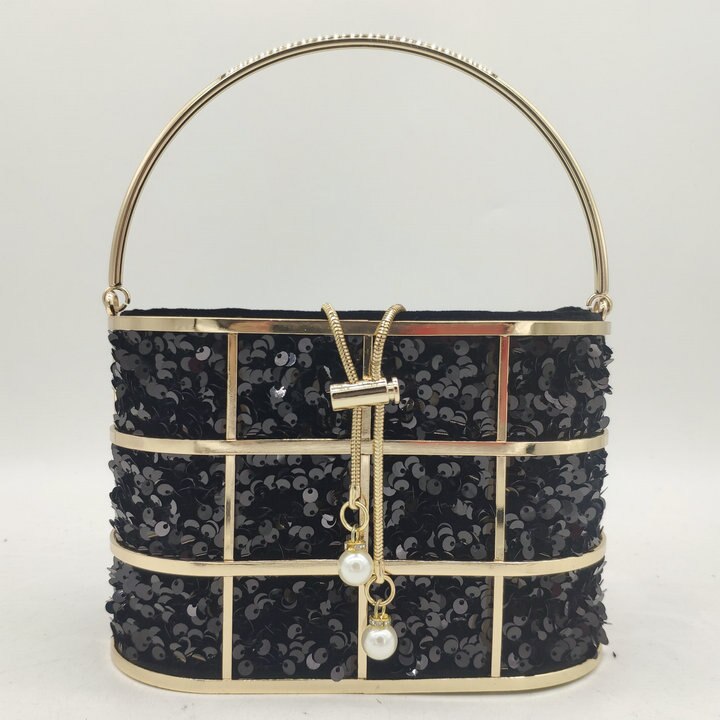 Boutique De Fgg Bling Lovertjes Vrouwen Metalen Emmer Clutch Handtassen Chain Schouder Crossbody Tassen Party Cocktail Avond Purse Bag: MIL1290-BLK