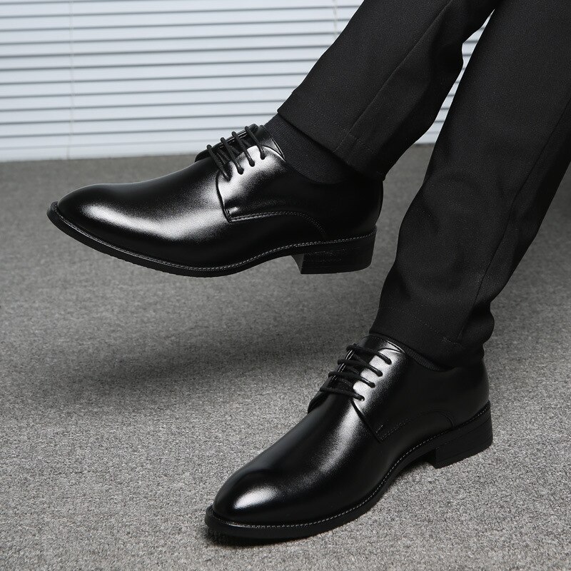 Men's Business Dress Casual Shoes British Pointed Increase Brock Men's Shoes Wedding Shoes