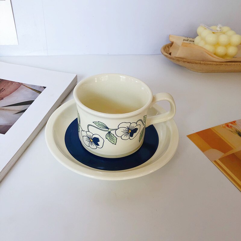 Ceramic Modern Coffee Cups Korean Cartoon Cappuccino Drinkware Coffee Mug Breakfast Kawaii Tazza Colazione Cup and Saucer BL50BD