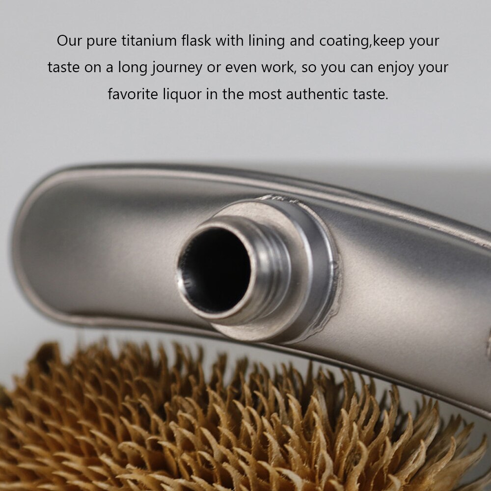 Petaca de titanio con tapón de rosca, botella plana de hidratación ultraligera, para senderismo al aire libre, 220/260ml