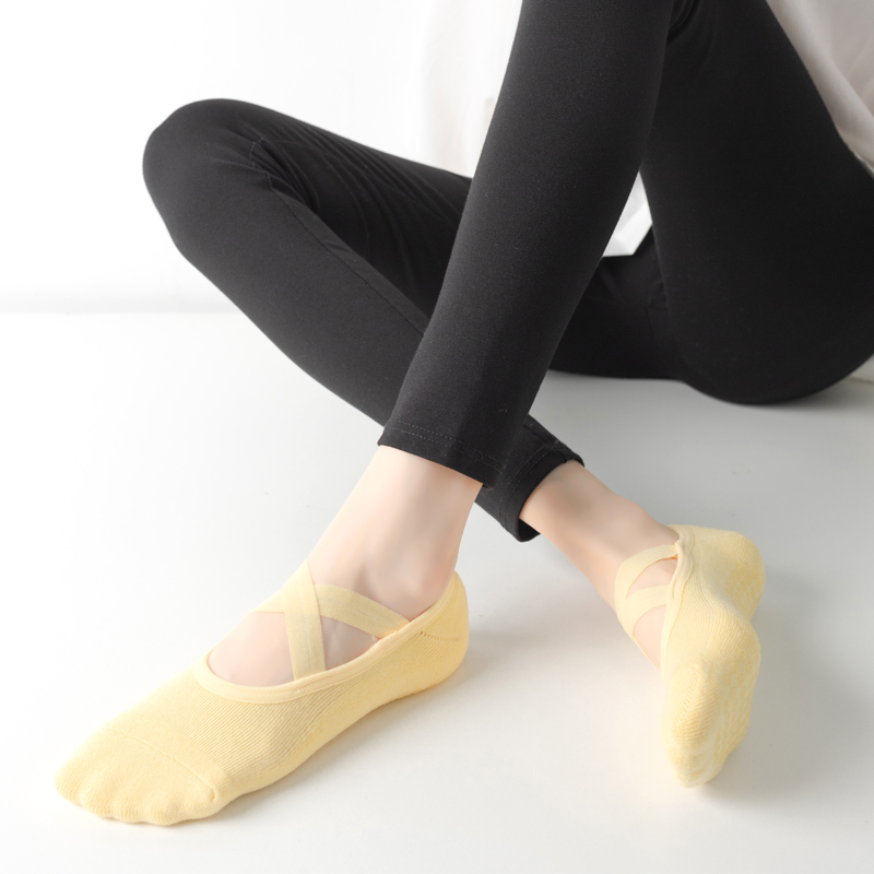 Femmes respirant serviette bas Yoga chaussettes Silicone anti-dérapant pansement Pilates chaussette dames Ballet danse Fitness entraînement coton chaussettes