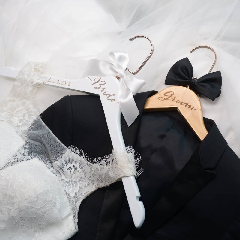 Percha personalizada para vestido de novia y novio, percha de boda con nombre, perchas de madera para boda, de ducha, perchas para abrigos de dama de honor