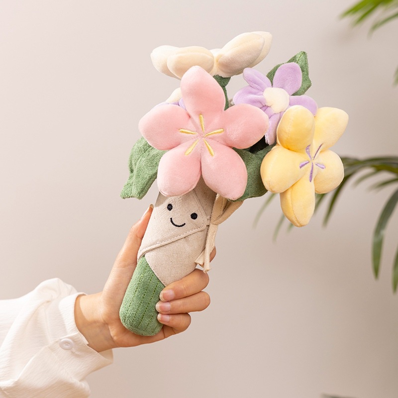 Interessante bouquet di peluche, tulipani, piante in vaso, bambole di peluche, bouquet adorabili e lenitivi e regali per il giorno della laurea per ragazze.