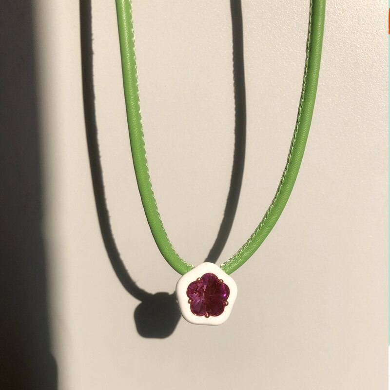 INES nuovo colore cuore fiore iperbole zircone girocollo in pelle collana clavicola per le donne ragazze festa gioielli di moda HANGZHI 2021: B