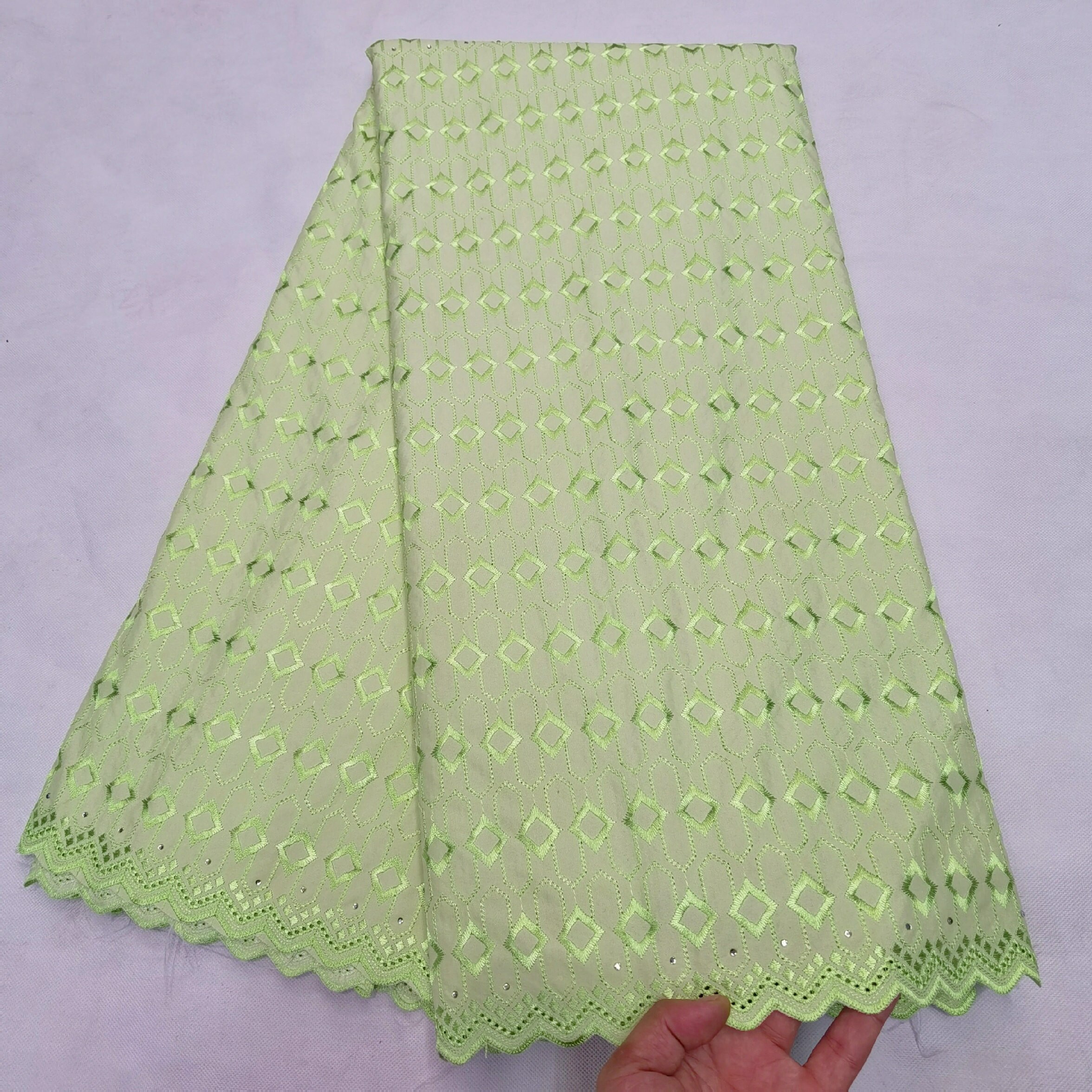 Zwitserse Kant Stof Satijn 100% Katoen Borduren Afrikaanse Katoen Stoffen Zwitserse Voile Kant Populaire Dubai Stijl 5 Yards