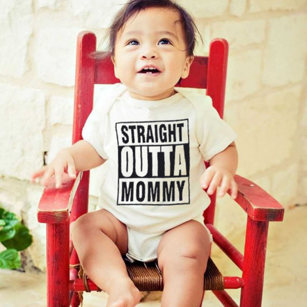 Sommer Baumwolle Baby Jungen Mädchen Kurzarm Strampler GERADE OUTTA MAMA Gedruckt Body Oansatz Infant Overall Kleidung