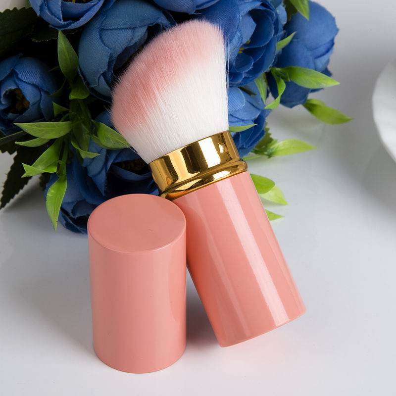 1pcs Makeup Brushes Retractable Blusher Powder Foundation Face Concealer Kabuki Makeup Brush Cosmetic Tools: Yellow
