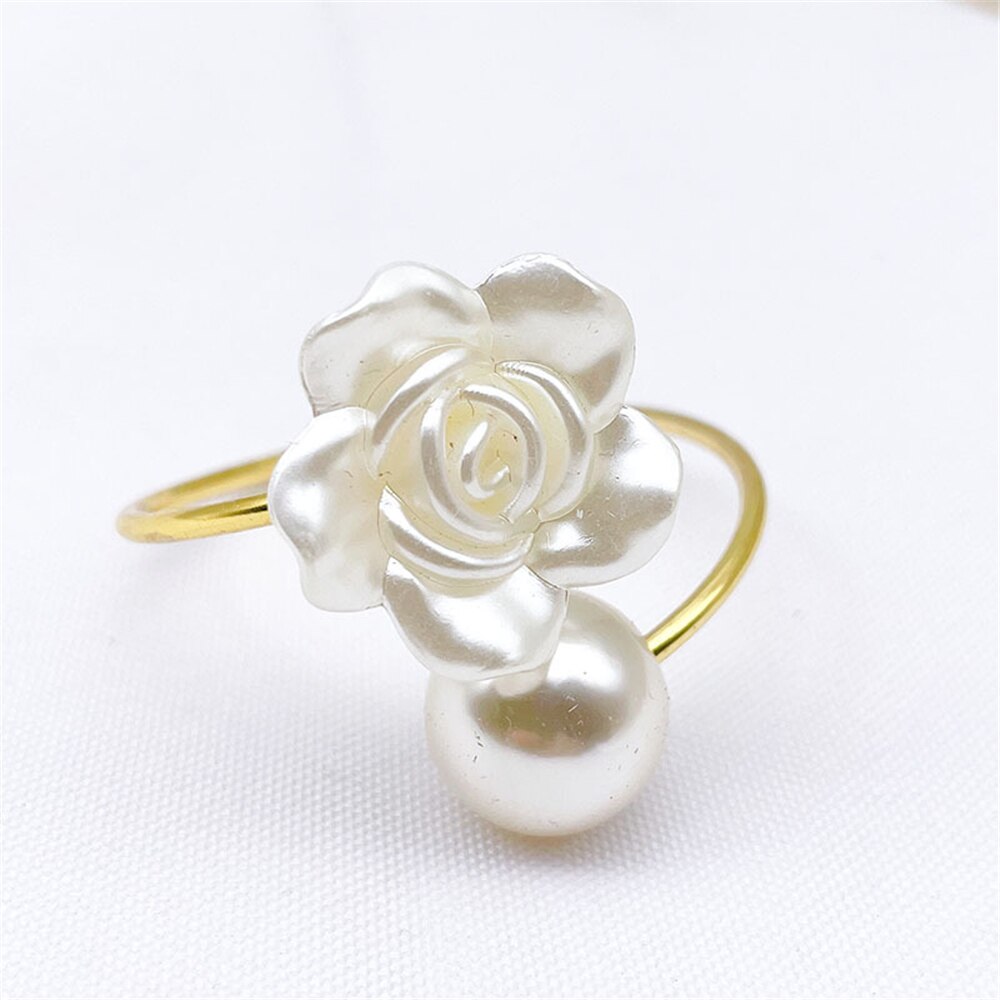 Simple pearl flower napkin ring table top decoration for hotel wedding banquet western food etiquette decoration: 10PCS