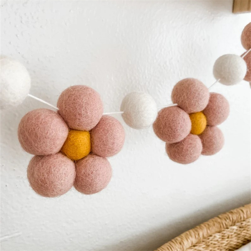 Boho håndlaget ullfilt tusenfryd blomstergirlander barnerom veggdekorasjon vimpel babyshowerfest banner fotorekvisitter