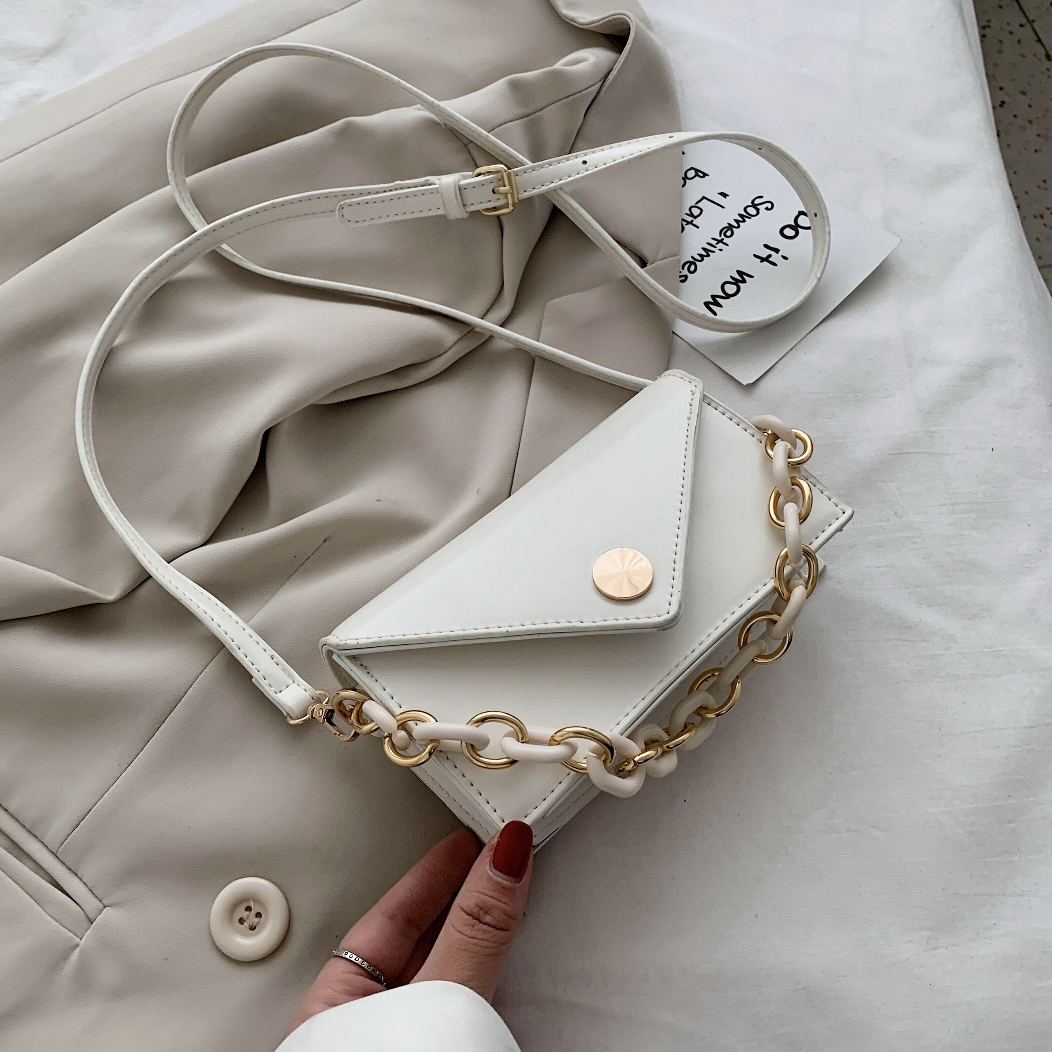 Mini Solid Color PU Leather Crossbody Bags For Women Simple Handbags and Purses Female Travel Chain Cross Body Bag: White