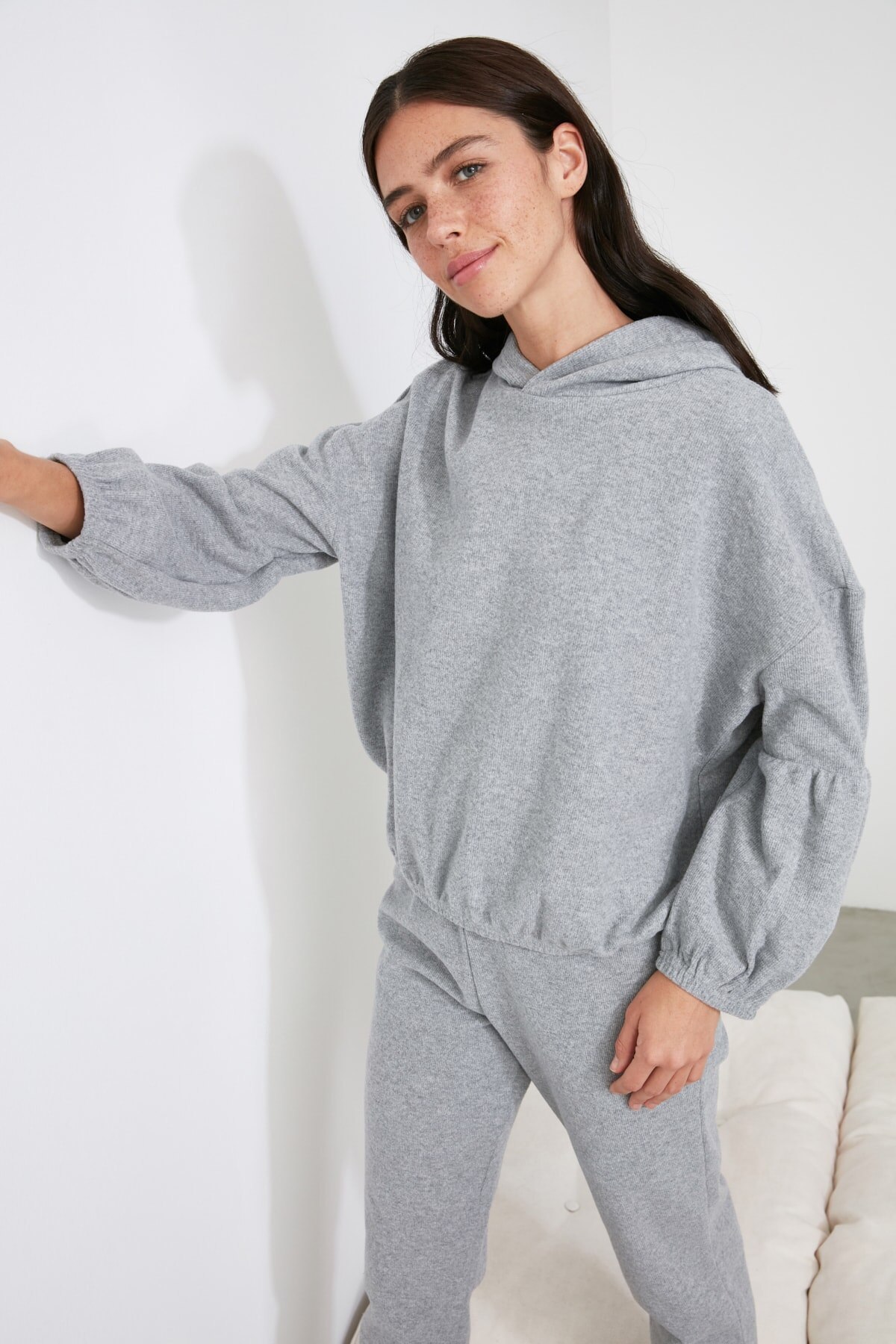 Trendyol Hooded Knitted Pajamas Set THMAW21PT0674