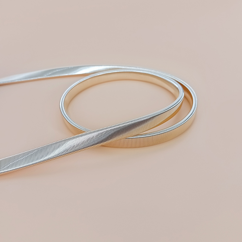 Elastische gouden kettingriem voor dames, punkstijl ,  y2k zilveren metalen strass-riemen voor vrouwen, luxe gouden tailleband
