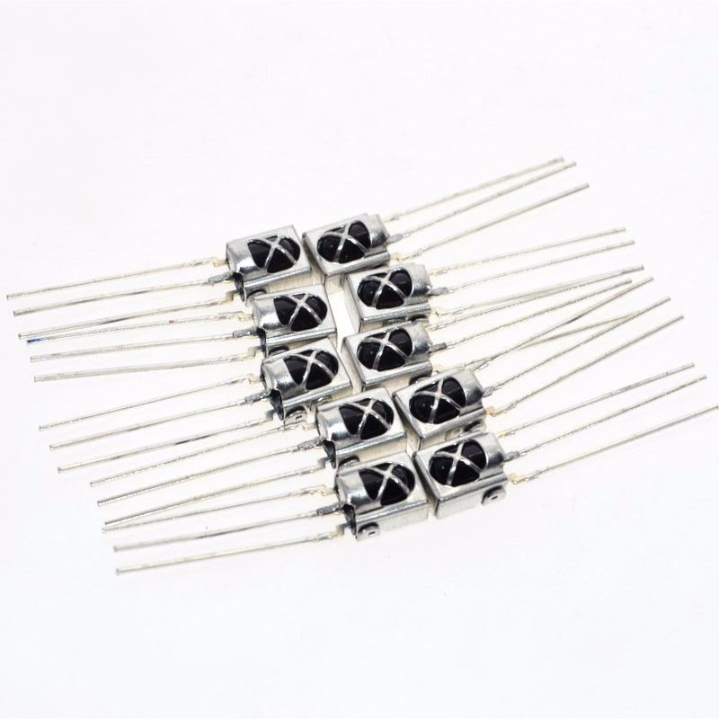 50 stks/partij VS1838B HX1838 universal geïntegreerde universele infrarood ontvanger infrarood ontvanger band shield