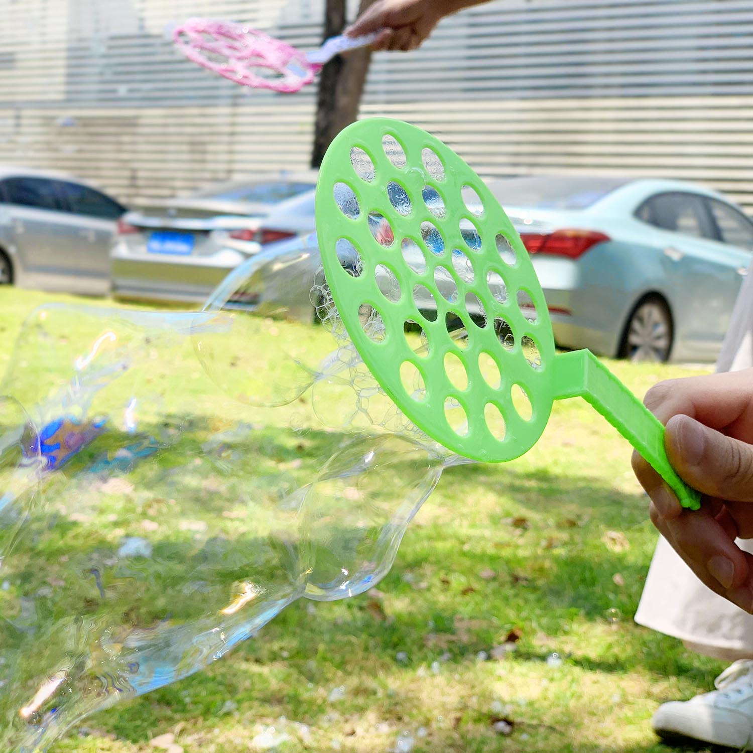 Bolle creatore Bolla Che Fanno Bacchetta Ventilatore per I Bambini bambini all'aperto tempo di Gioco Festa di Compleanno Cortile Giochi colore Casuale