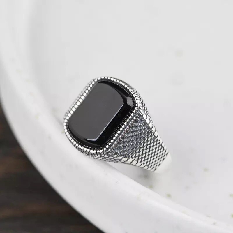 Personality Domineering Vintage Black Zircon Rock Ring for Men Jewelry Party Accessories