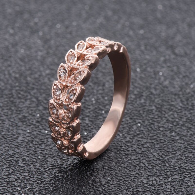 Simple Crystal Rose Gold Rings For Women Leaf Shape Wedding Rings For Ladies Finger Rings For Women birthday