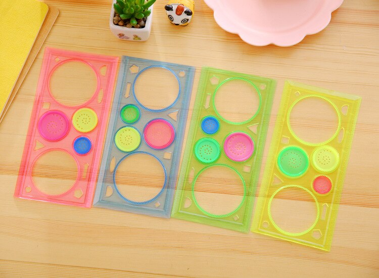 1pc Random Color Painting Ruler Four-Color Transparent Million Flower Ruler Drawing Template Ruler Versatile Ruler For Children