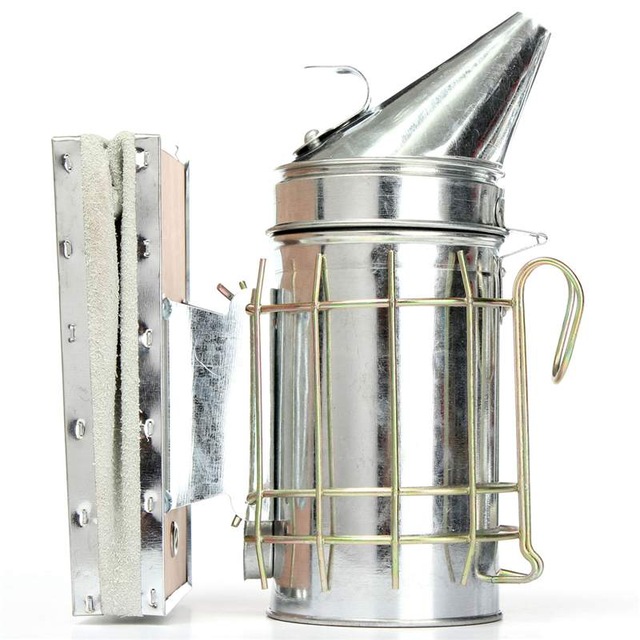 8Pcs Bee Hive Smoker Kit Beekeeping Set Beekeeping Tools Set Equipment Queen Rearing System Cultivating Box Beehive Water Feeder: 1pcs