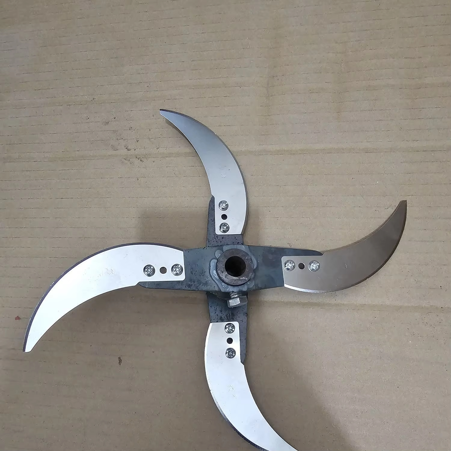 Agricultural Chopper Blade Breeding Chicken, Duck, Goose And Pig Feed Chopper Fruit And Vegetable Cutting Machine Grass Shredder