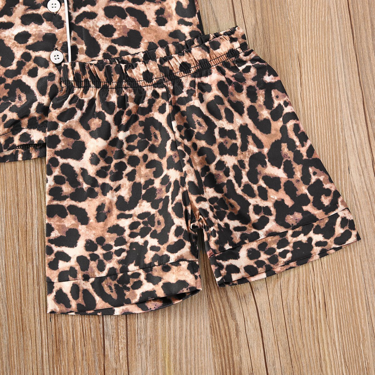 Leopard pyjamas set för små barn pojke flicka långa / korta ärmar toppbyxor button-down nattlinne nattlinne