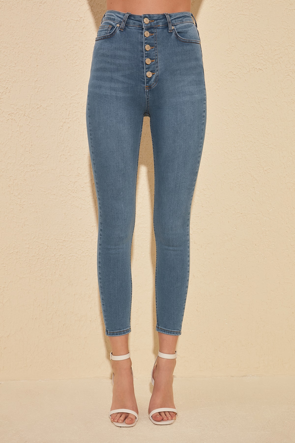 Trendyol Front Button High Waist Skinny Jeans TWOSS20JE0097