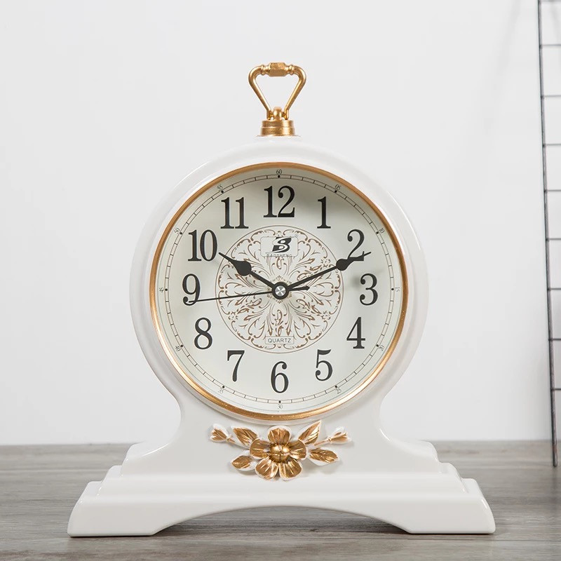 Europæisk stil minimalistisk vintage retro stille bord ur stue kontor desktop pendul sæde ur hjem dekoration: Hvid