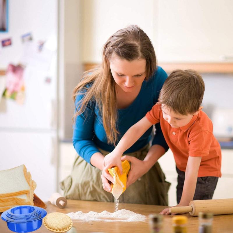 Kitchen Lunch DIY Sandwiches Cutter Mould Cake Tools Food Cookie Cutter Die Bread Biscuits Mold Kids Lunch Maker Cute Shape