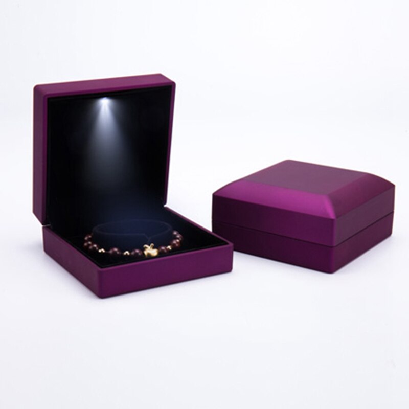 LED Lighted Engagement Jewellery Ring Box Pendant Necklace Jewelry Display Case