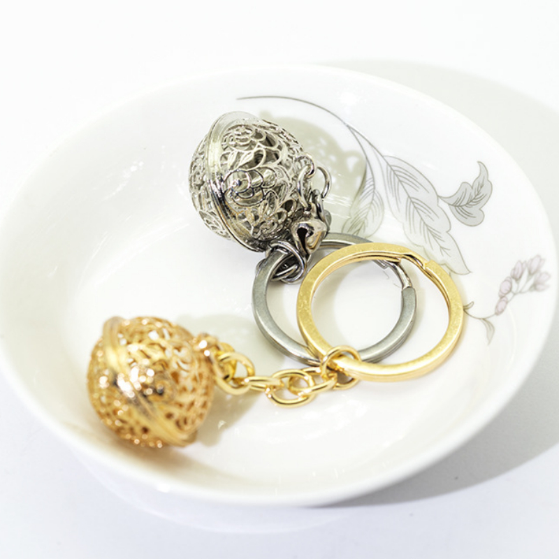 Creatieve Planeet Wind Gong Auto Sleutelhanger Bell Holle Gesneden Metalen Bell Opknoping Decoratie Sleutelhangers Voor Vrouwen