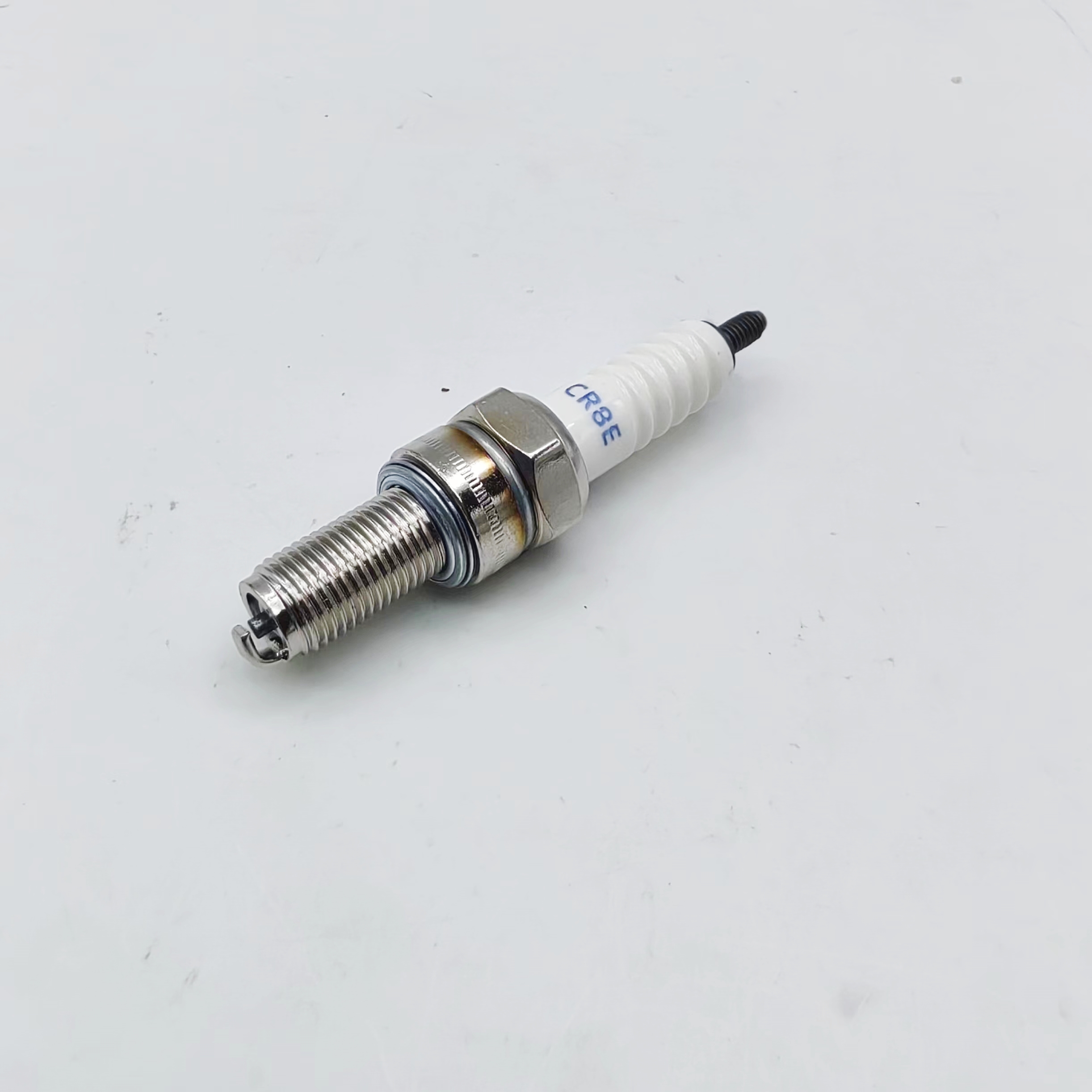 Universal- Rennen 3-Elektroden-Motorrad-Zündkerze A7TC CR8E D8TC für 50 cc 110 cc 125 cc 150 cc ATV Roller