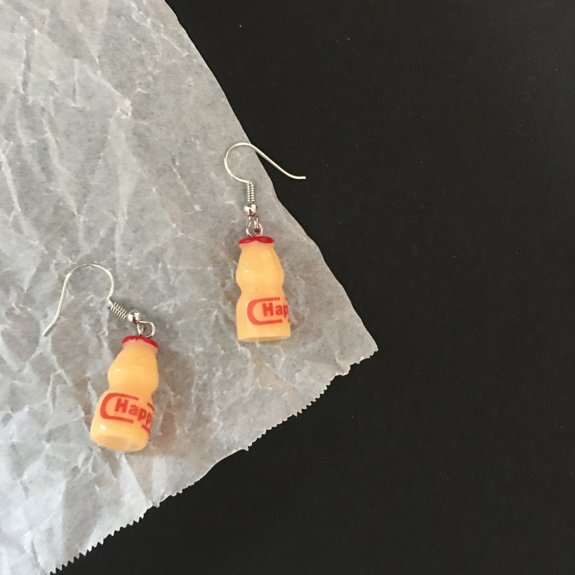 1 par de pendientes de gota de comida de Donut 3D de colores para mujer, para niños, creativa, divertida, abalorios de pastel Kawaii, pendientes colgantes, joyería: RED