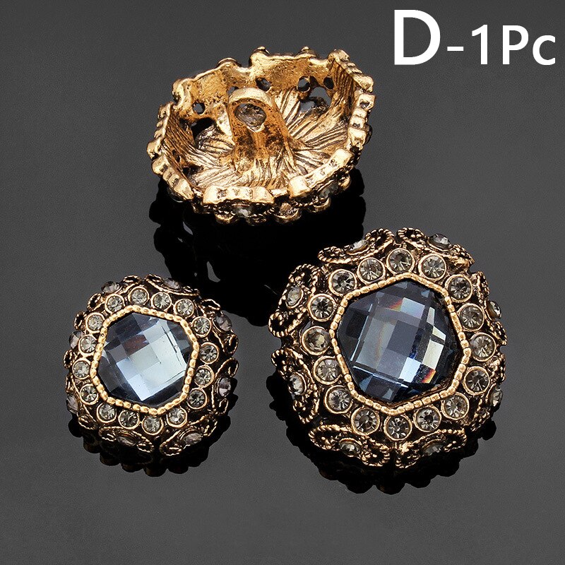 17mm/23mm Square Rhinestone Buttons Sparkling Crystal Glass Stone Craft Buttons DIY Clothes Decoration Sewing Accessories: D / 17mm