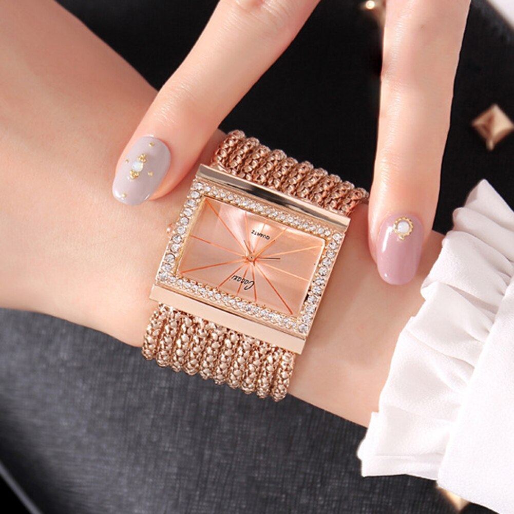 Luxe dameshorloge met strass, vierkante wijzerplaat, geen nummer, legering band, dames quartz armband met kwastjes, polshorloges, relogio feminino