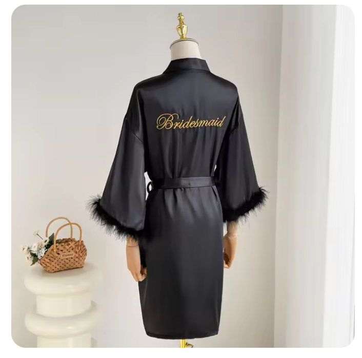 Peignoir en satin blanc avec plumes pour femme, robe de mariée, kimono sexy pour demoiselle d'honneur, quel que soit le court, peignoir pour patients, InDispensLingerie: vert militaire