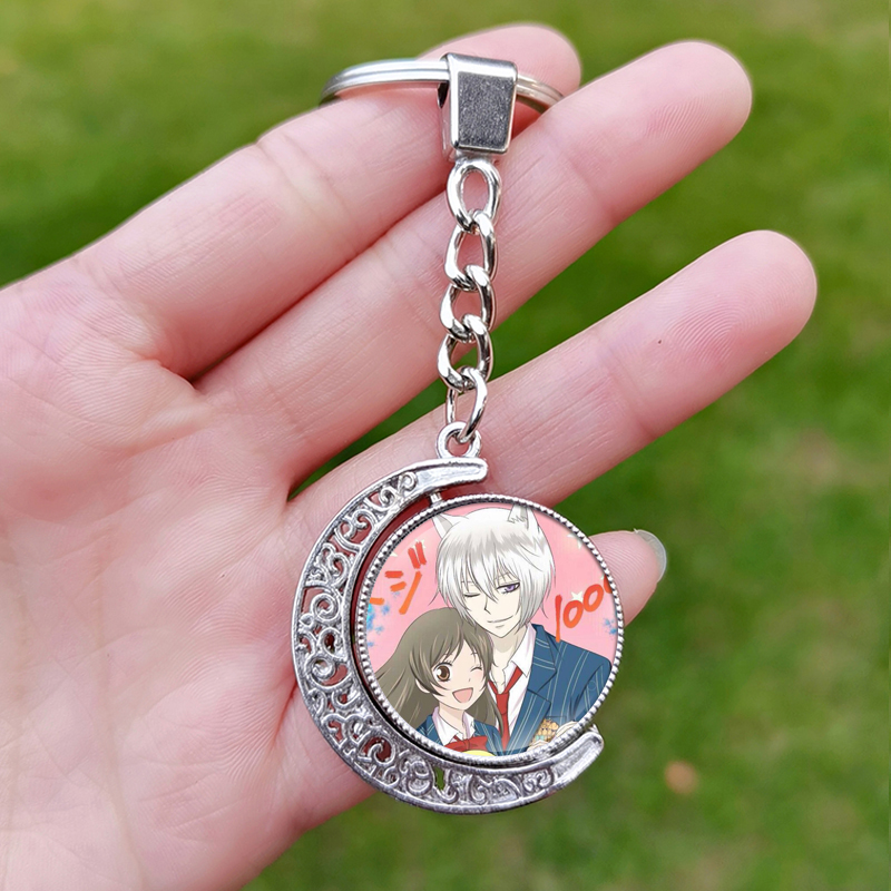Kamisama Kiss-Llavero con póster para hombres y mujeres, pareja, figura de amor, Momozono Nanami, colgante de Luna giratoria de cristal, de Anime: Rojo