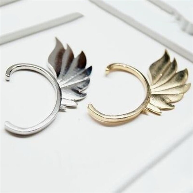 Single Girl Ohrmanschette Ohrringe 1PC Angel Feather Golden Ohrclips für Frauen Linksohr Punk Schmuck