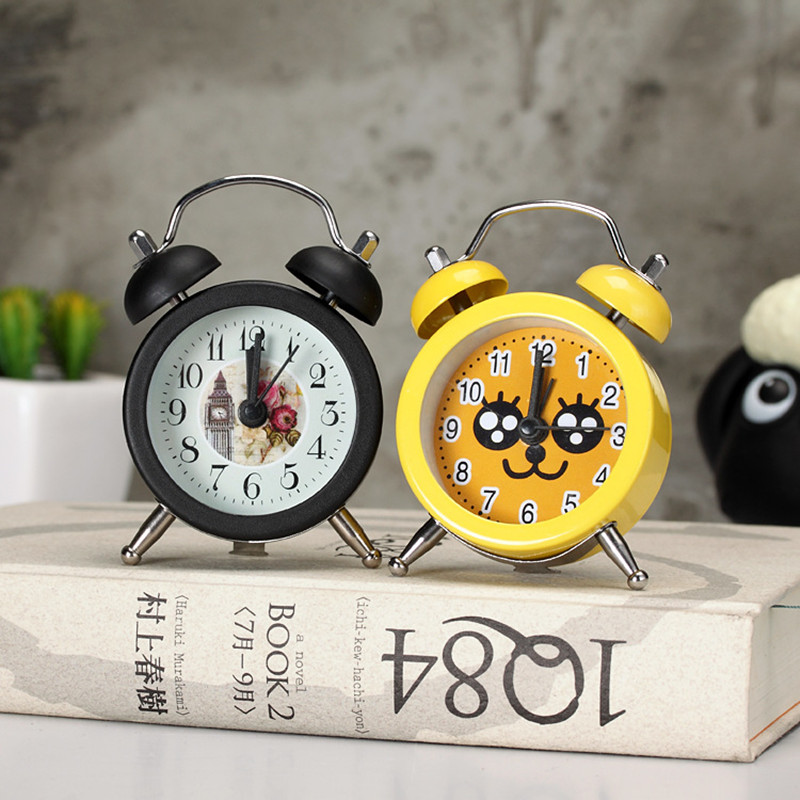 Metal Material Small Alarm Clock Rural Small Fresh Desktop Mini Alarm Clock Event Small