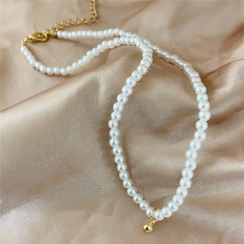 Vintage Round Pearl Necklace For Women Girls Retro Gold Bead Pendant Necklaces collier de perles Jewelry