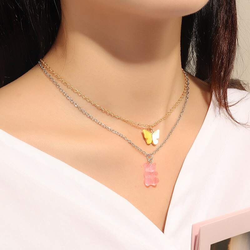 Neue Nette 2 TEILE/SATZ Rosa Gummibärchen Gelb Schmetterling Anhänger Halskette einstellen für Frauen Mädchen Gold Anhänger Halsketten Collier