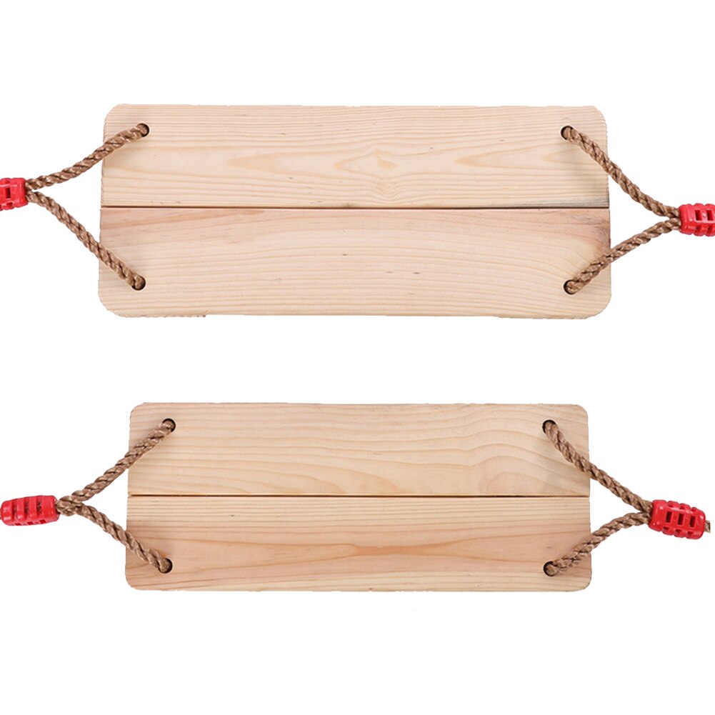 Klassische gartenschaukel mit verstellbarem seil, zwei brettern, für drinnen und draußen.