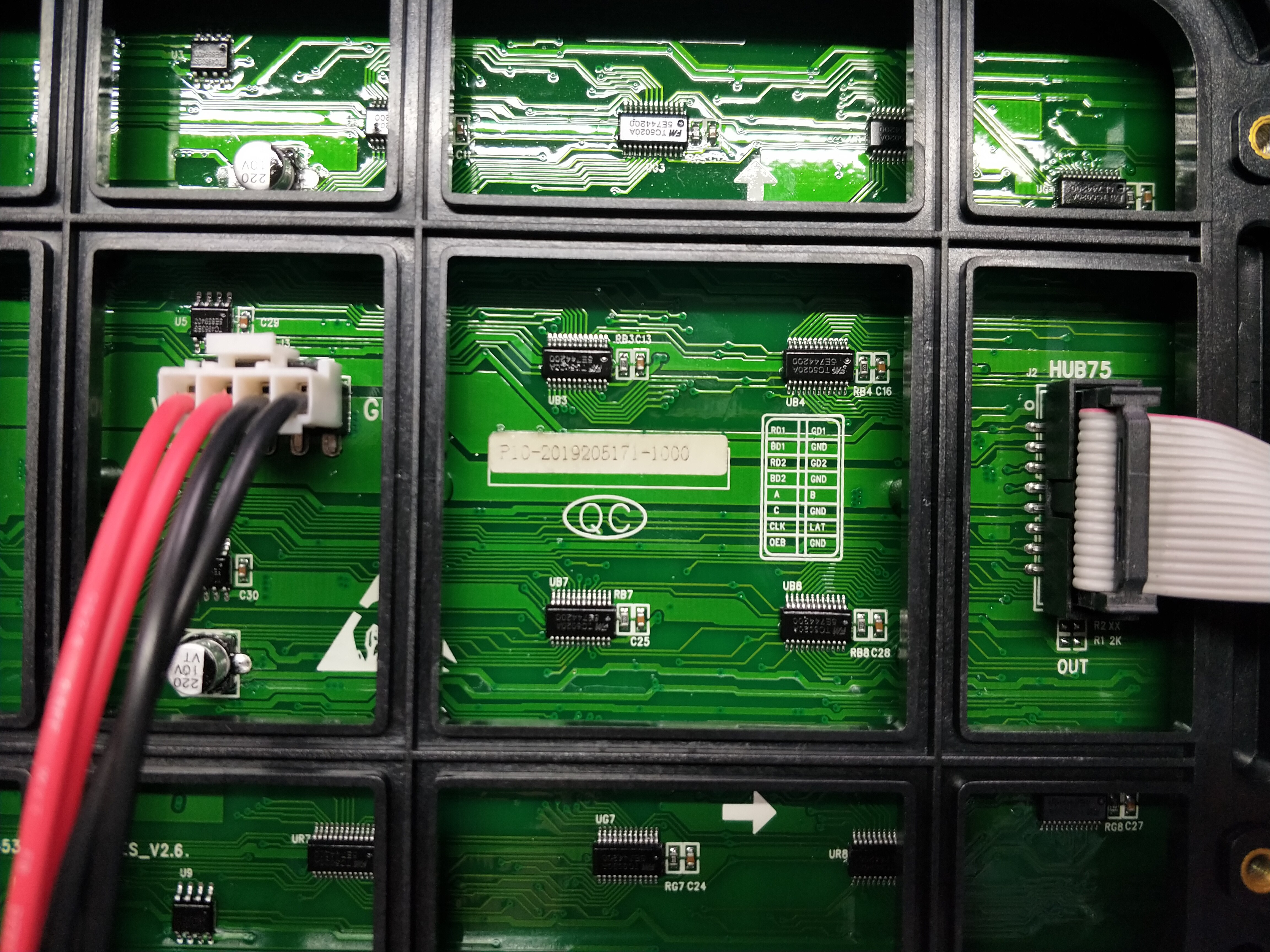 outdoorMedia High Resolution led Screen P2.5/P3/P4/P5/P6/P8/P10 SMD Advertising Digital LED Display for Video Wal