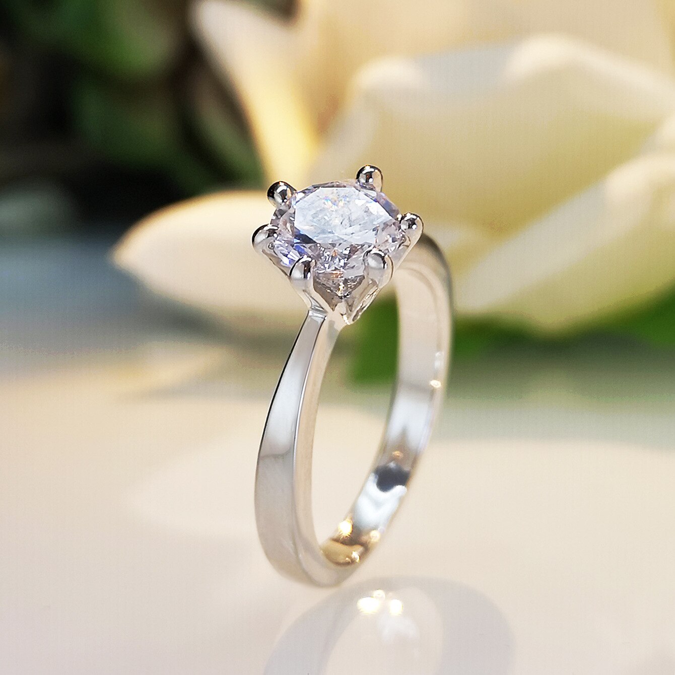 Witte Goud Imitatie Mos Steen Zes Harten En Zes Pijlen Ring Vrouwelijke Een Karaat Eenvoudige Zes Klauw Trouwring 7Mm Zirkoon Ring