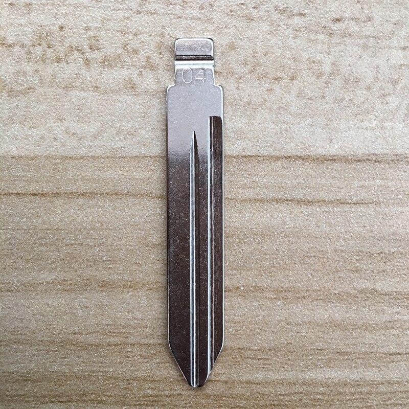 Avaimenperä nro .04 chrysleriin, jeep 213:een ja dodgeen, keskiuraan