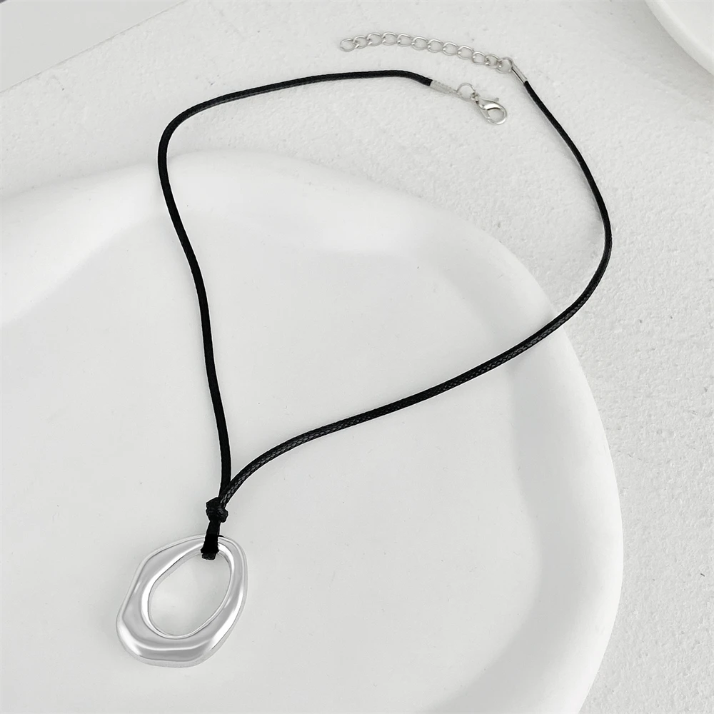 Collar de amor redondo Irregular para hombres y mujeres, collar de cuerda de forma ovalada geométrica de estilo coreano, accesorios de joyería, de: Oro oscuro