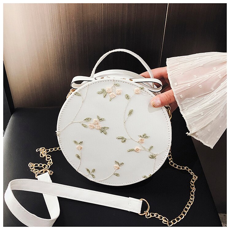 Sweet Lace Round Handbags PU leather Women Crossbody Bags Female Small Fresh Flower Chain Shoulder bag: White