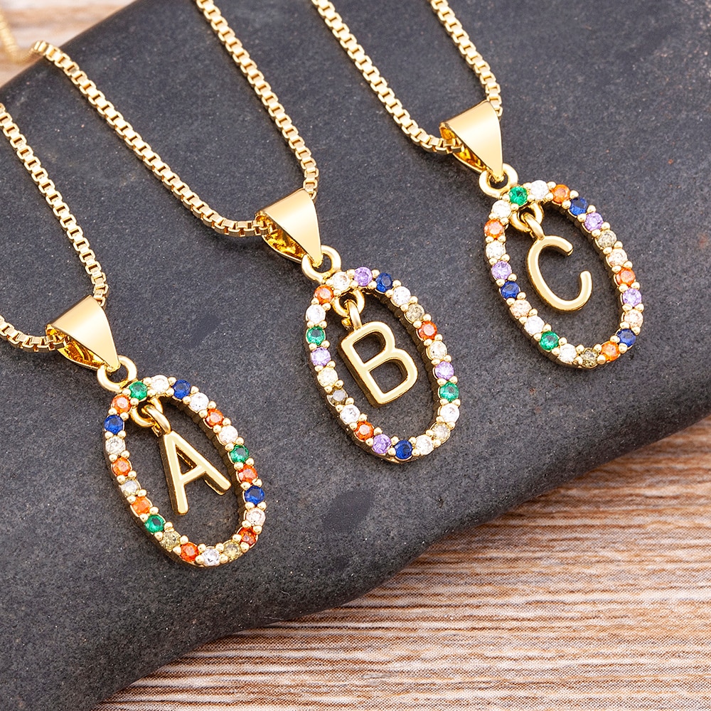 Kleurrijke 26 Letters A - Z Aanvankelijke M S C K Alfabet Hanger Lange Ketting Ketting Naam sieraden Vrouwen Accessoires Cadeau